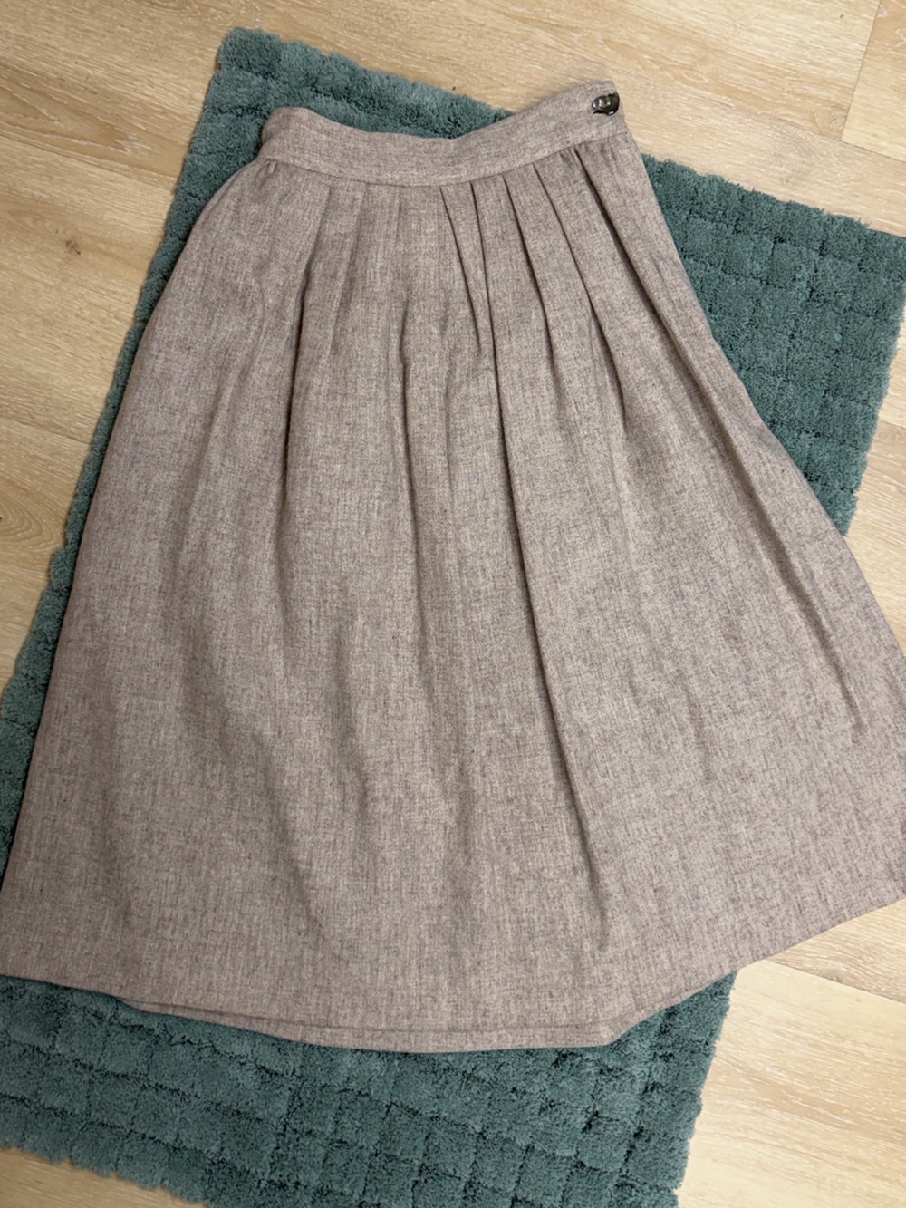 Vintage Beige Wool preppy midi Skirt 4